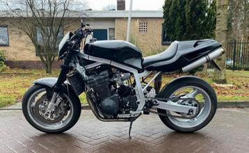 ombouw GSX-R 750/1100 > Ducati 916 seat, subframe, uitlaten beschikbaar voor biedingen