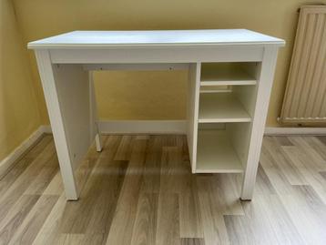 Desk IKEA BRUSALI