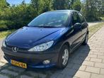 Peugeot 206. 1.4 one line   2006, Auto's, Peugeot, Stof, 1360 cc, 4 cilinders, Metallic lak