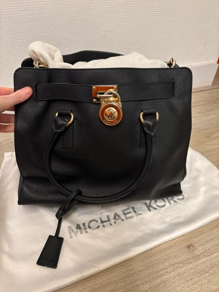 Michael Kors Hamilton large, Sieraden, Tassen en Uiterlijk, Tassen | Damestassen, Zo goed als nieuw, Zwart, Ophalen of Verzenden