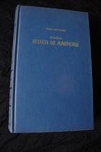 IEDER IS ANDERS door Foka van Loon Omnibus, Boeken, Romans, Gelezen, Ophalen of Verzenden, Nederland