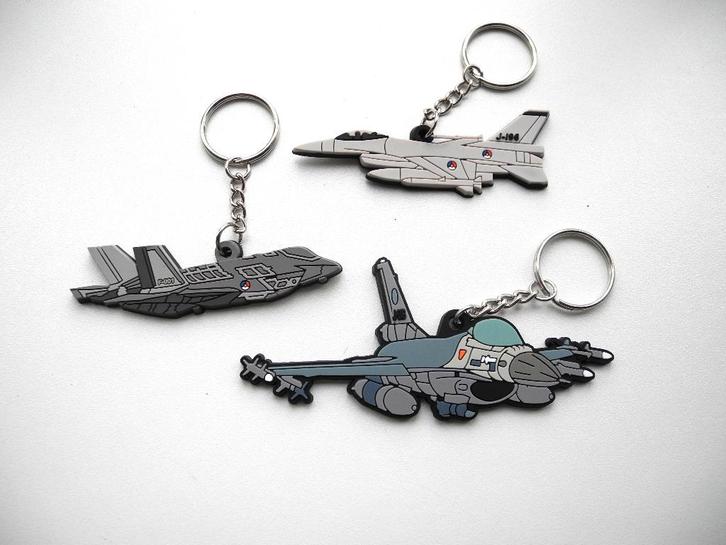 3 Defensie Luchtmacht Sleutelhangers F16A MLU, F35, F16A, Verzamelen, Luchtvaart en Vliegtuigspotten, Zo goed als nieuw, Kaart, Foto of Prent