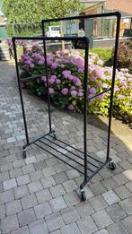 Kledingrek, Ophalen, ., Zo goed als nieuw, .