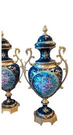 France Limoges twee  grote vazen van 62 cm. Handbeschilderd, Antiek en Kunst, Antiek | Vazen, Ophalen