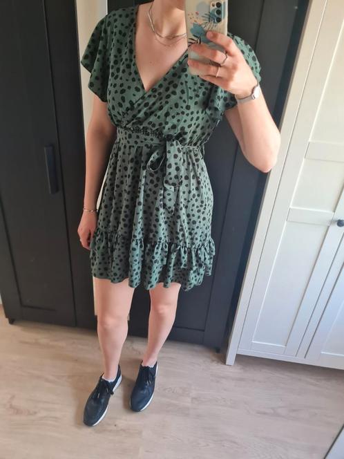 Groen/zwart zomer jurk maat M, Shein, ZGAN, Kleding | Dames, Jurken, Zo goed als nieuw, Maat 38/40 (M), Groen, Boven de knie, Ophalen of Verzenden