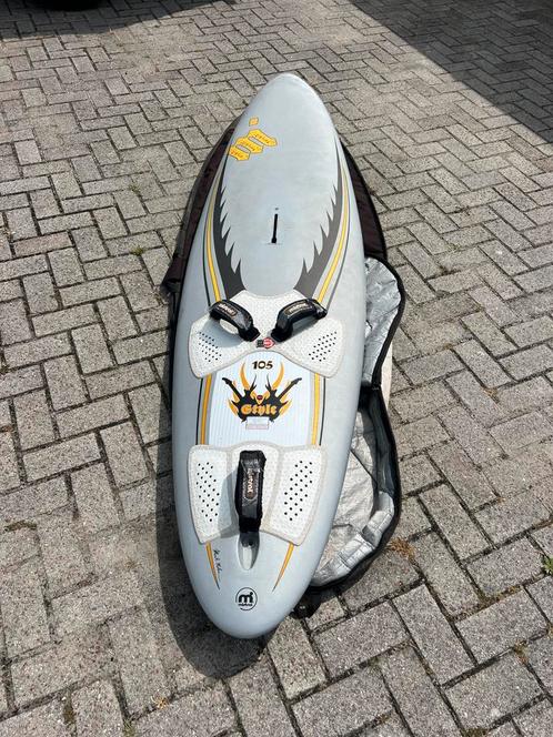 Mistral Style 105 Red dot (Carbon), Watersport en Boten, Windsurfen, Zo goed als nieuw, Plank, Minder dan 250 cm, Ophalen