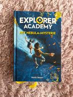 Explorer Academy: Het Nebula-Mysterie - Trudi Trueit, Ophalen of Verzenden, Zo goed als nieuw, Fictie algemeen
