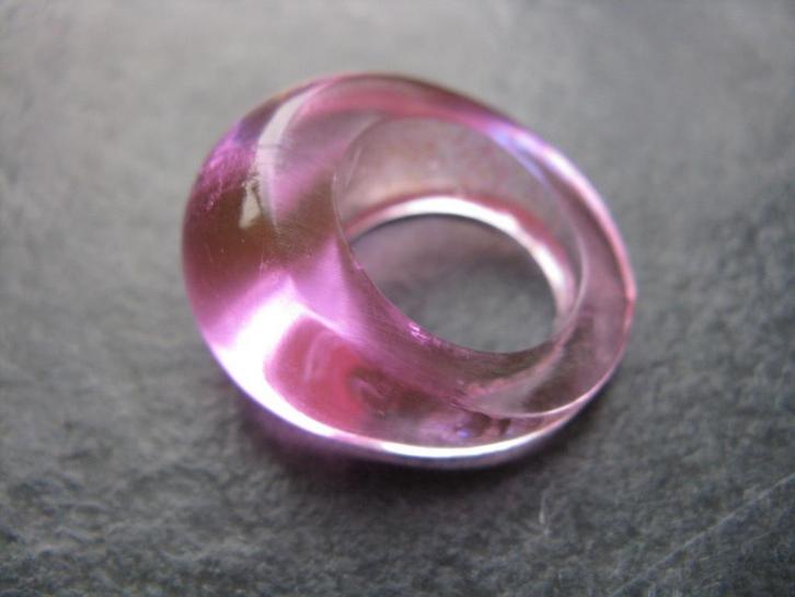 RING, rose, kunststof, Z.G.A.N.!! (0189), Hobby en Vrije tijd, Feestartikelen, Zo goed als nieuw, Versiering, Kerst of Sinterklaas