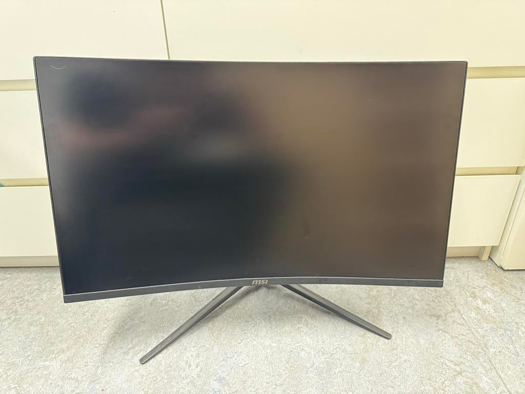 MSI Optix AG321CQR Curved Gaming Monitor - 32 inch, Hoofdtelefoonaansluiting, 101 t/m 150 Hz, VA, Zo goed als nieuw