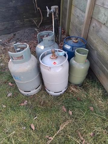 5 gasflessen beschikbaar voor biedingen
