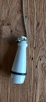 Trekkoord met keramische hanger, Ophalen of Verzenden, Zo goed als nieuw, Overige materialen, Klink of Kruk
