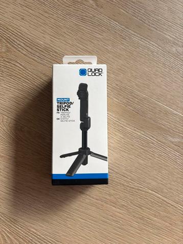 Quad Lock Tripod/Selfie Stick beschikbaar voor biedingen