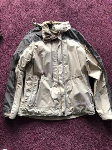 Beige, lichtbruine voor- of najaar jas merk Crivit outdoor. beschikbaar voor biedingen