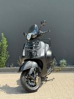 Vespa GTS NOTTE 2020 FULL OPTION AKRAPOVIC, Scooter, 300 cc, Bedrijf, 1 cilinder
