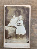 CDV 2 kinderen door A Greiner Amsterdam, Foto, Ophalen of Verzenden, Zo goed als nieuw, Voor 1940