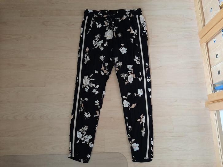 Zomerbroek zwart van Saint Tropez maat L, Kleding | Dames, Broeken en Pantalons, Gedragen, Maat 42/44 (L), Zwart, Lang, Ophalen of Verzenden