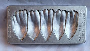 Oude marsepeinvorm: TULPEN (2) beschikbaar voor biedingen