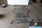 Vloermat achterzijde VW Transporter T5 7H3863731B, Gebruikt