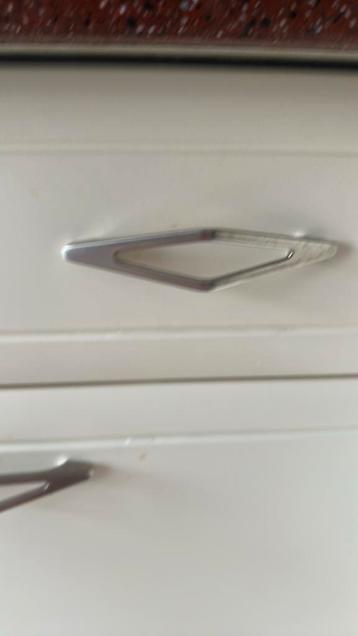 Keukengreepjes beschikbaar voor biedingen