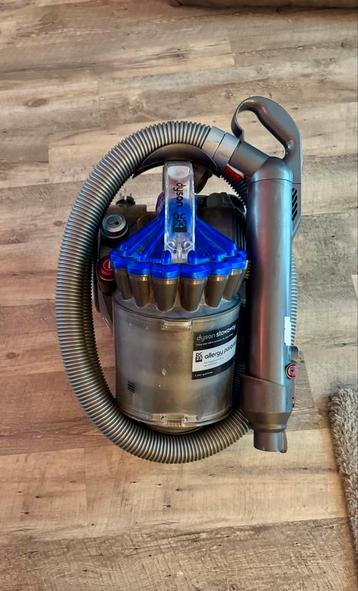 Goed werkende Dyson DC23 stowaway allergie parket te koop beschikbaar voor biedingen