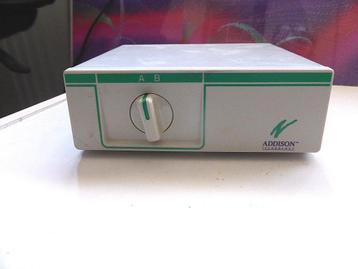 2-poorts data transfer switch - serieel beschikbaar voor biedingen