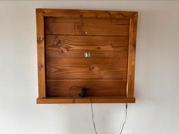 Dartbord houder beschikbaar voor biedingen
