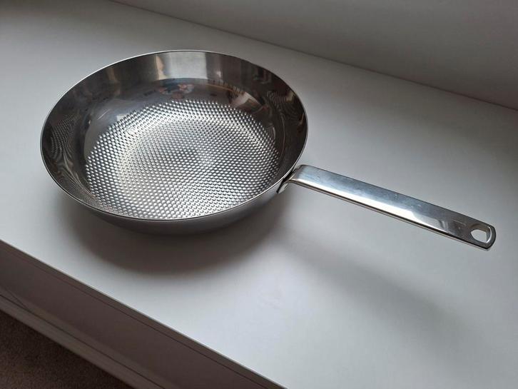 BK RVS Conical Deluxe Wokpan wok pan 30 cm, Huis en Inrichting, Keuken | Potten en Pannen, Zo goed als nieuw, Wok, Rvs, Inductieplaat