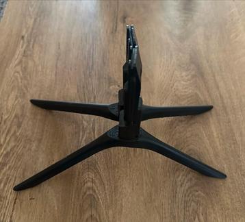 SAMSUNG TV STANDARD beschikbaar voor biedingen