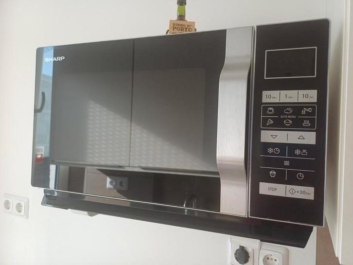 Sharp Combimagnetron - gebruikt, Witgoed en Apparatuur, Magnetrons, Gebruikt, Vrijstaand, Combimagnetron, 45 tot 60 cm, Grill