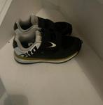 Hockeyschoenen mt 31, Sport en Fitness, Hockey, Ophalen of Verzenden, Zo goed als nieuw, Schoenen