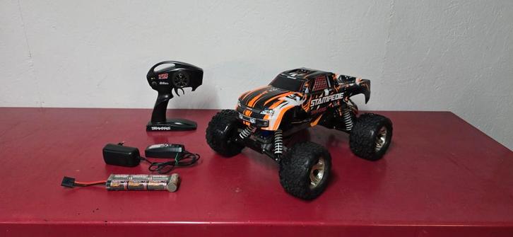 Deze Traxxas Stampede XL5 is ready to race!, Hobby en Vrije tijd, Modelbouw | Radiografisch | Auto's, Auto offroad, Overige schalen