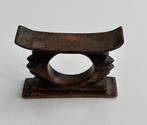 EEN HELE KLEINE UITVOERING VAN Afrikaanse Ashanti KRUKJE, Antiek en Kunst, Kunst | Beelden en Houtsnijwerken, Ophalen of Verzenden