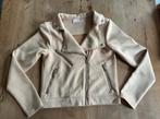 Suède imitatie beige jasje, D-Zine Maat 164, Ophalen of Verzenden, Zo goed als nieuw, Meisje, Jas