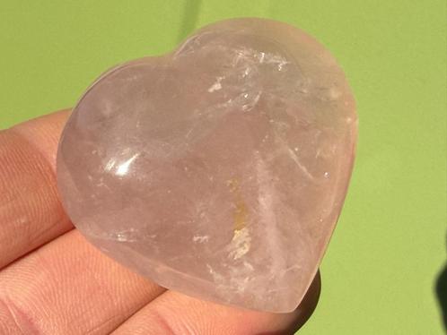 Rozenkwarts hart mineralen R5, Verzamelen, Mineralen en Fossielen, Mineraal, Ophalen of Verzenden