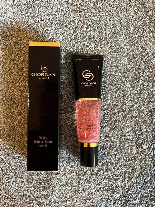 Oriflame Giordani Gold tinted moisturising pearls, Sieraden, Tassen en Uiterlijk, Uiterlijk | Cosmetica en Make-up, Nieuw, Make-up