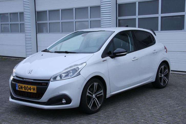 Peugeot 208 wit metallic bouwjaar 2015 automaat, Auto's, Peugeot, Particulier, ABS, Airbags, Airconditioning, Alarm, Bluetooth