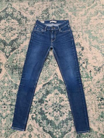 710 Levi's super skinny fit W26 L30 WMN stretch Tulsi2630

 beschikbaar voor biedingen