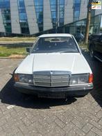 Mercedes-Benz 190-serie 2.0 E autom lpg, Auto's, Oldtimers, Automaat, Zwart, Wit, Bedrijf