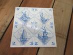 3 oude tegeltjes met molens en zeilboten Mettlach, Antiek en Kunst, Antiek | Wandborden en Tegels, Ophalen of Verzenden