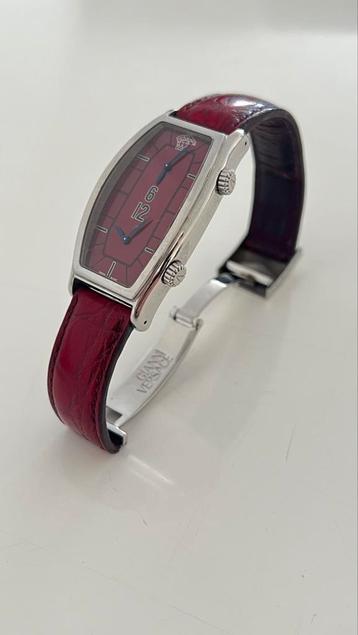 Gianni Versace Unisex Love Time Watch | Horloge beschikbaar voor biedingen