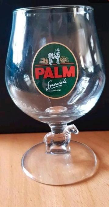 Bierglas Palm met paard als voetsteun