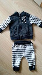 joggingpak baby maat 56 grijs wit setje, Ophalen of Verzenden, Zo goed als nieuw, Setje, Jongetje