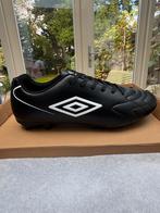Umbro voetbalschoenen nieuw maat 45, Maat XS of kleiner, Ophalen of Verzenden, Zo goed als nieuw, Schoenen