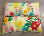 2 lange IKEA rechtohoekige kussens bloemenprint 67x27 cm, Ophalen of Verzenden, Nieuw, Geel, Rechthoekig