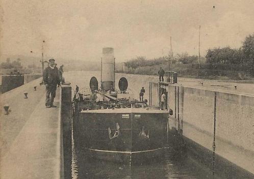 JV411A N D de la Carenne een Zeebootje vaart de sluis in1915, Verzamelen, Ansichtkaarten | Buitenland, Ongelopen, Frankrijk, Voor 1920