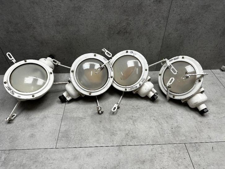 Witte USSR bootlampen - N3443, Antiek en Kunst, Antiek | Lampen, Ophalen of Verzenden