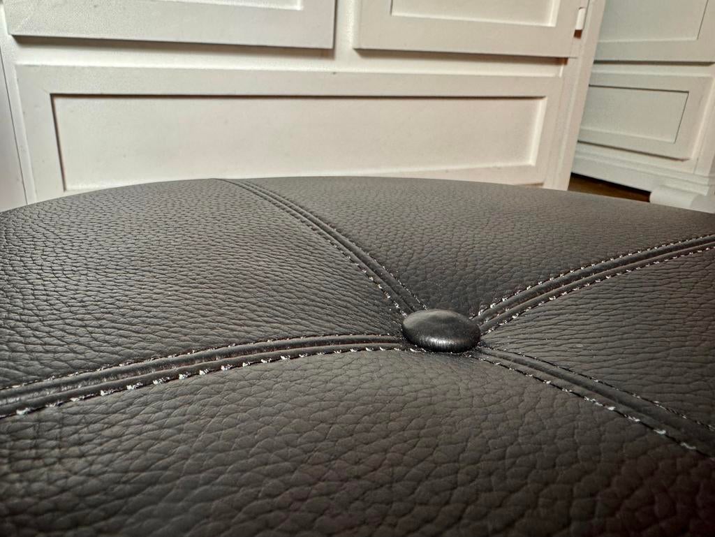 Stellar Works Chillax design kruk in zwart leer en messing, Staal, Ophalen of Verzenden, Zo goed als nieuw, /