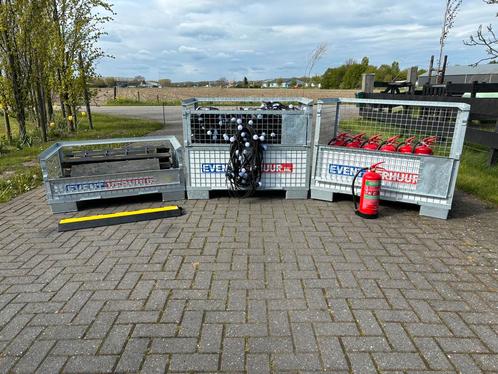 Verhuur dranghekken, bouwhekken, podium, rijplaten, etc, Diversen, Overige Diversen, Zo goed als nieuw, Ophalen of Verzenden
