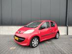 Peugeot 107 1.0 12V 5DR 2007 Rood, Voorwielaandrijving, Stof, 4 stoelen, 68 pk