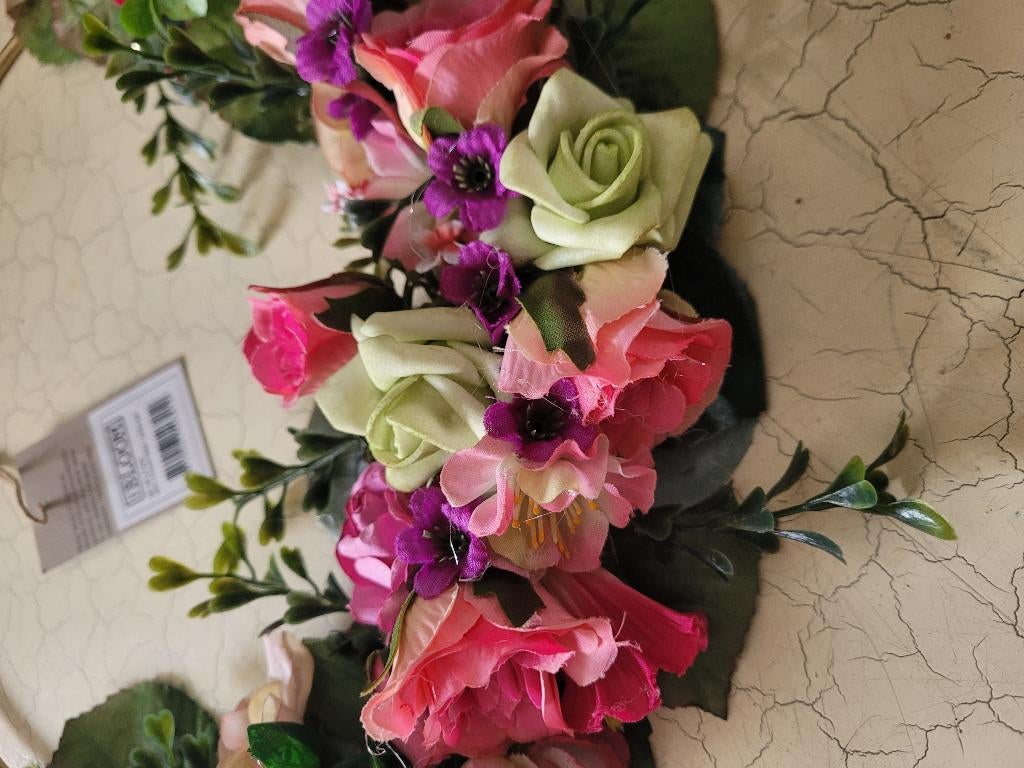 Nieuwe krans zijden bloemen Mrs Bloom, Heikant 21 Kaatsheuvel, Belle Vieille Brocante, Nieuw, Ophalen of Verzenden